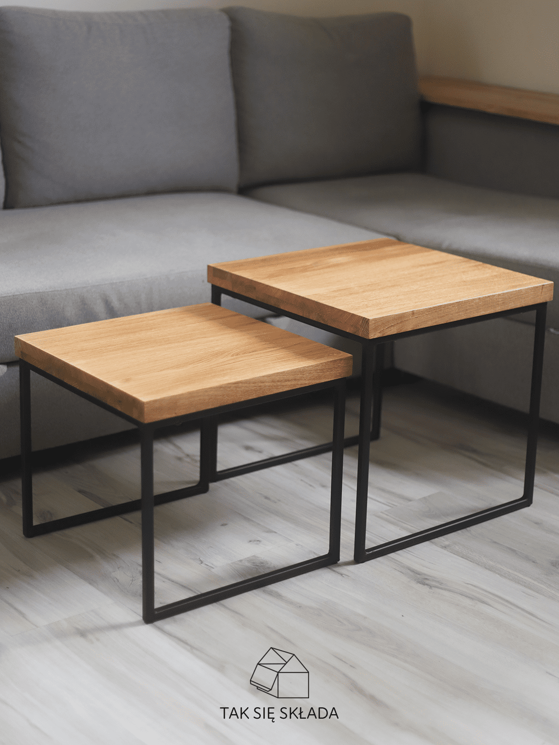 produkt Zestaw chowanych stolików kawowych
