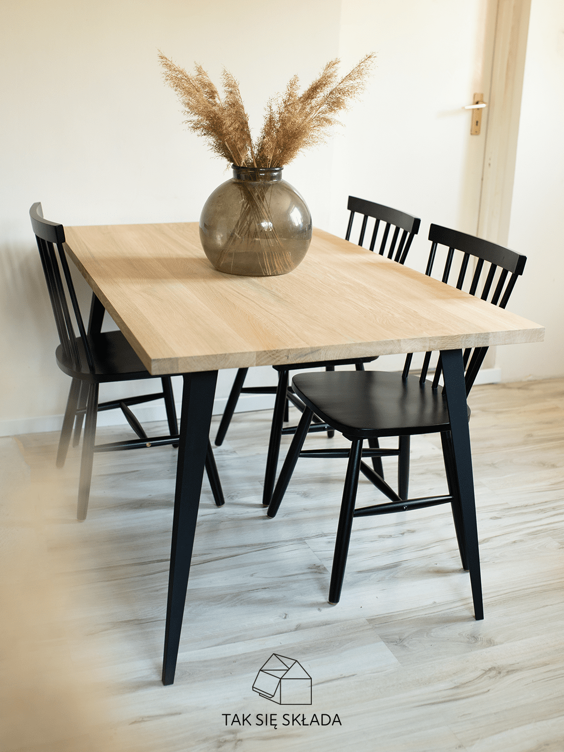 produkt stół industrialny ze skośnymi nogami WI